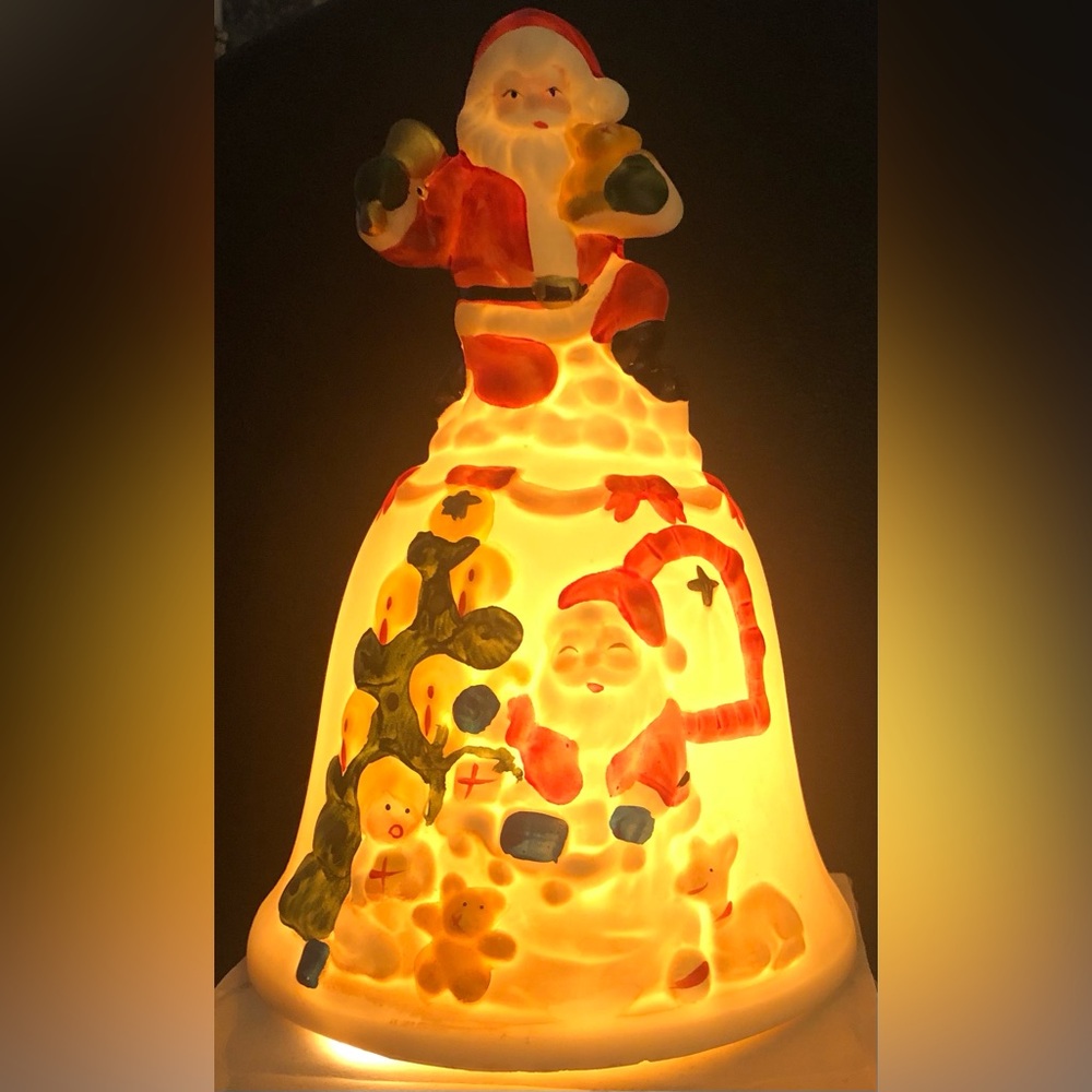 Vintage 1980 Lited Santa Bell - Christmas Around the World